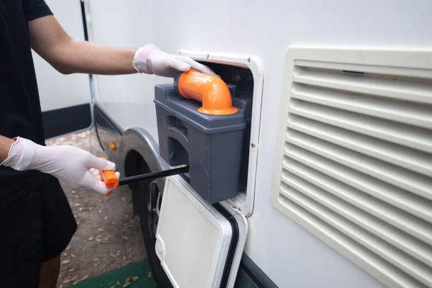 Portable bathroom rental in Shrewsbury, MO
